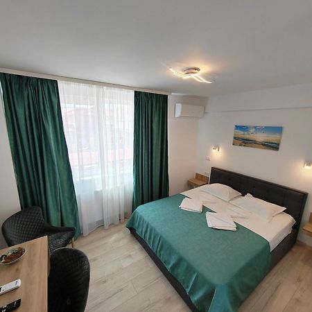 Hotel Casa Beyaz Mangalia Esterno foto