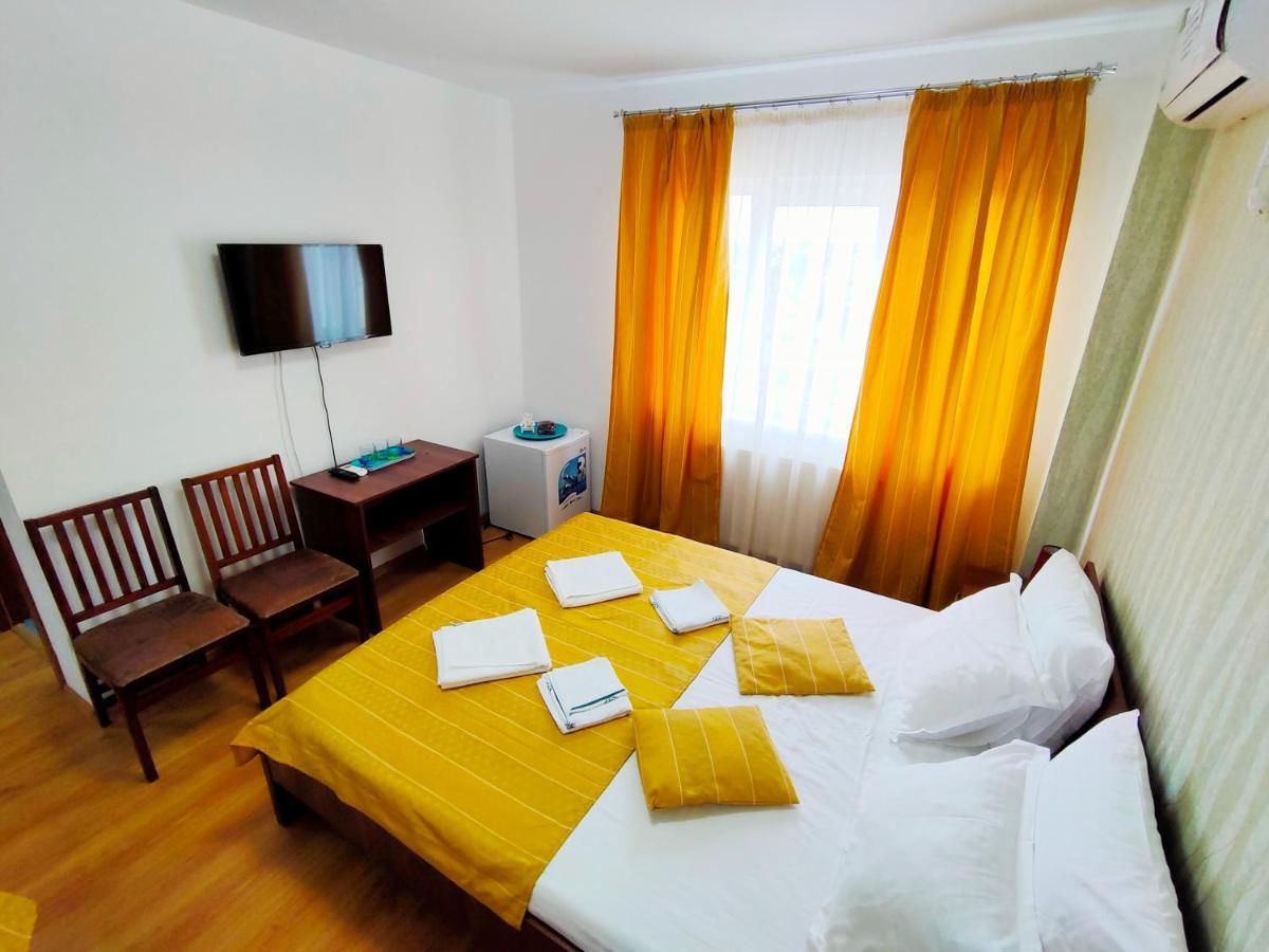 Hotel Casa Beyaz Mangalia Esterno foto