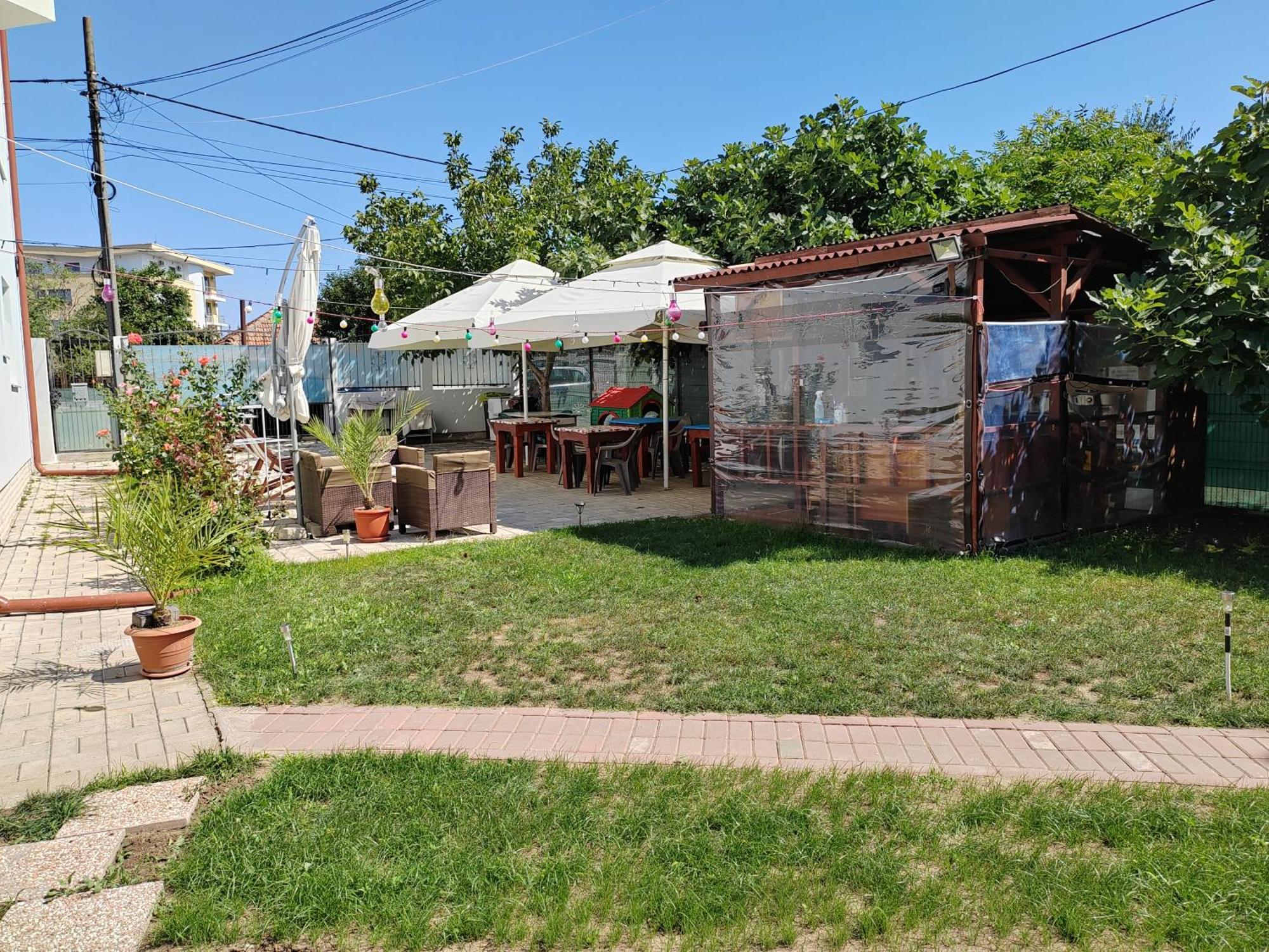 Hotel Casa Beyaz Mangalia Esterno foto