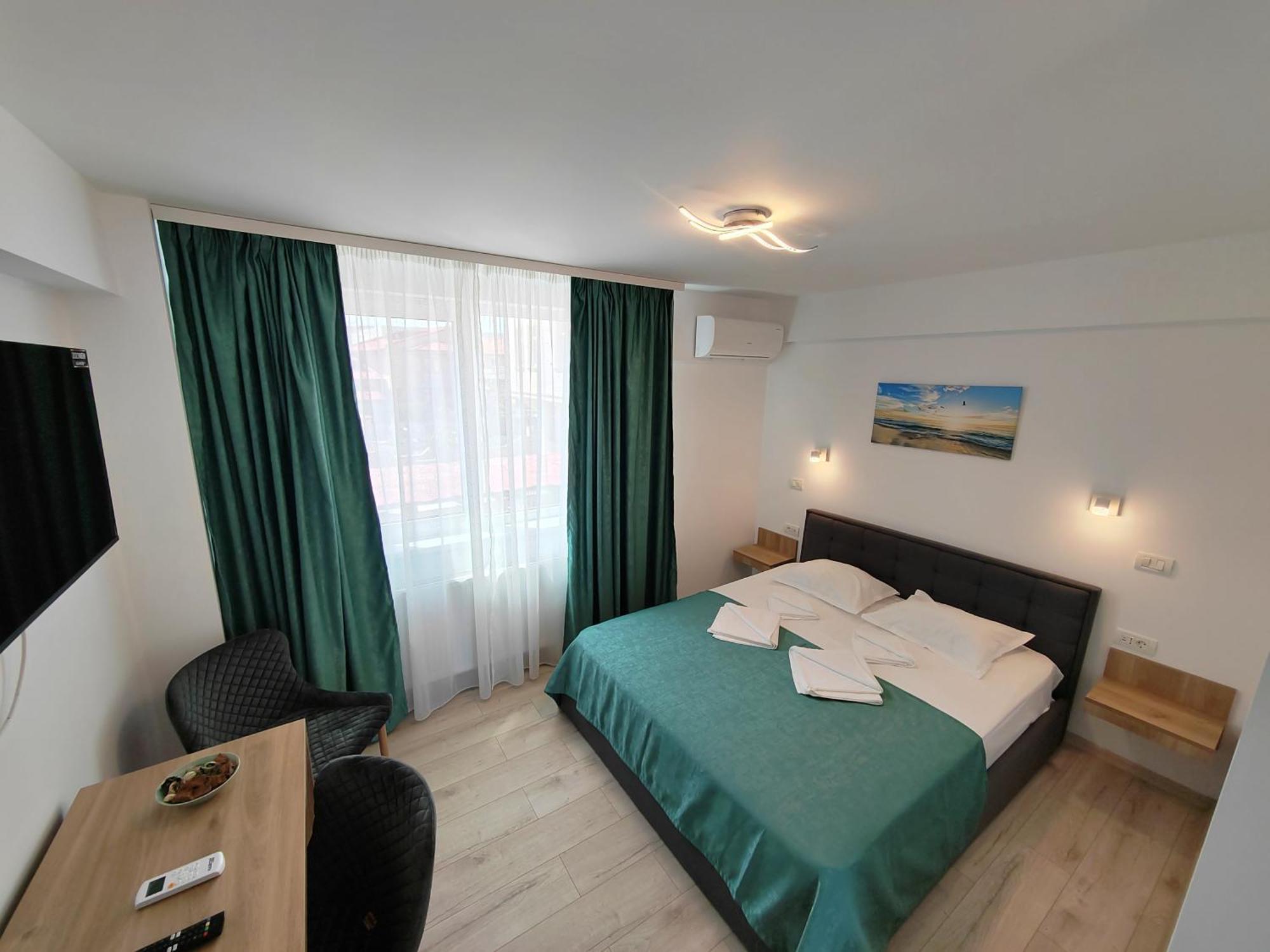Hotel Casa Beyaz Mangalia Esterno foto