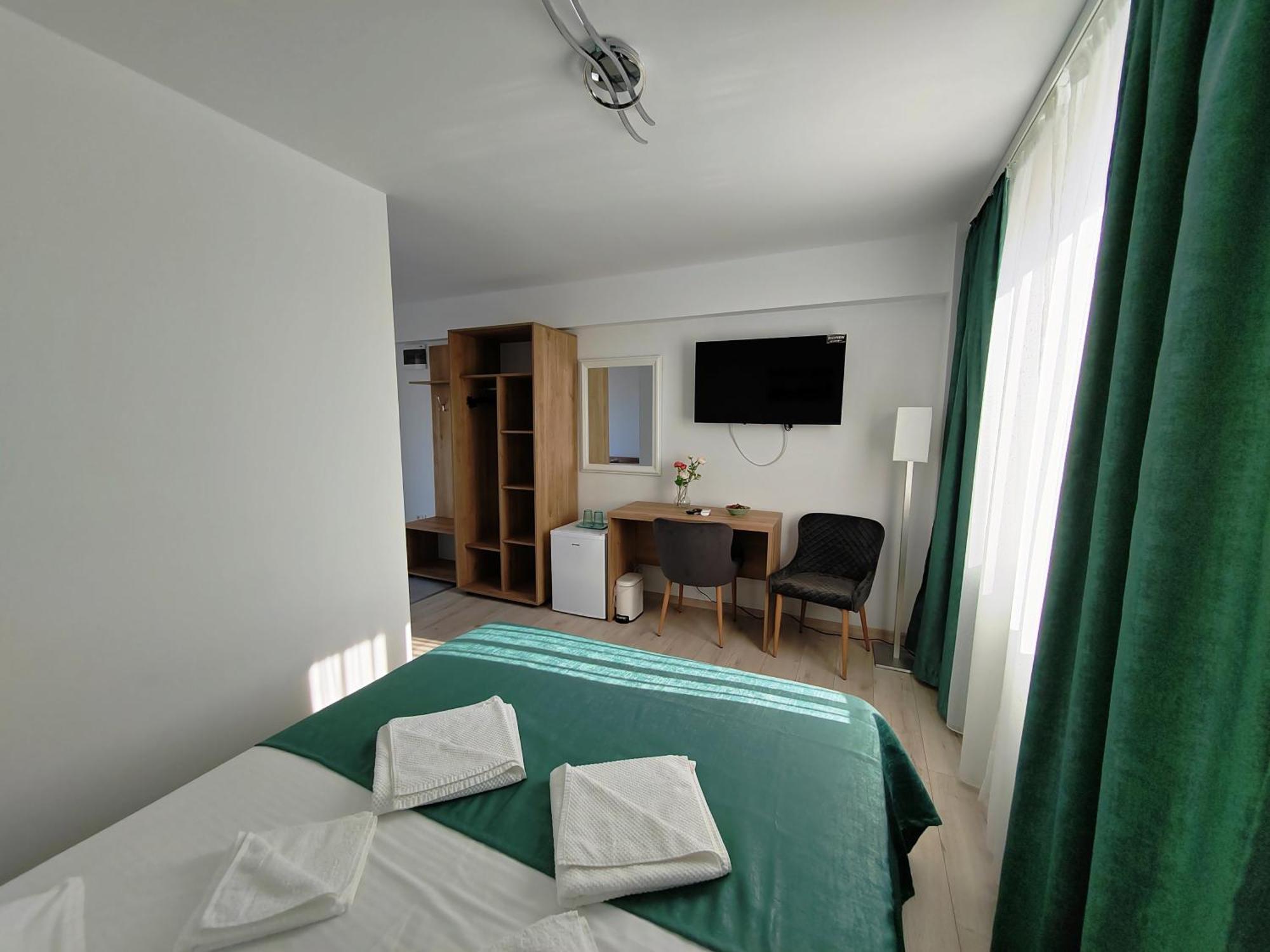 Hotel Casa Beyaz Mangalia Esterno foto